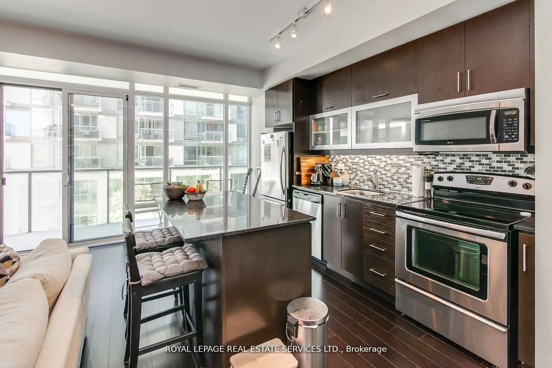 90 Stadium Road, #330