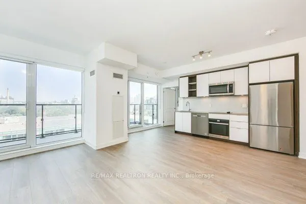 543 Richmond Street W, #02