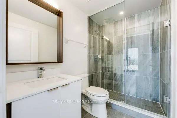 543 Richmond Street W, #02