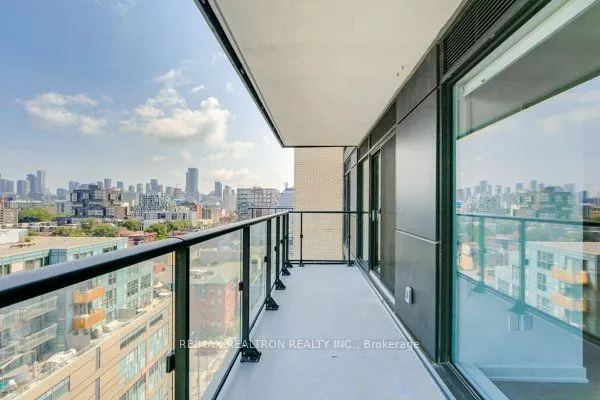 543 Richmond Street W, #02
