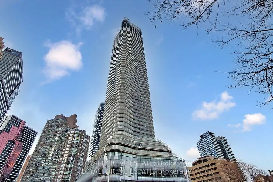 11 Wellesley Street W, #1107