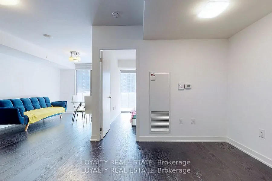 11 Wellesley Street W, #1107