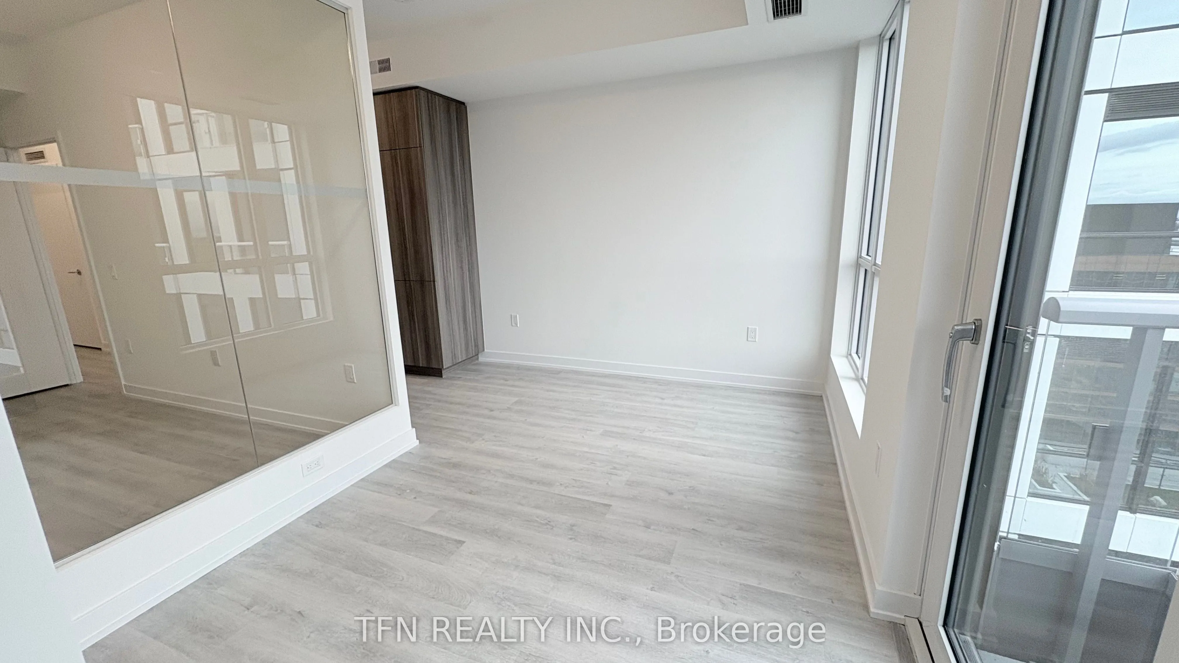 15 Richardson Street, #1711
