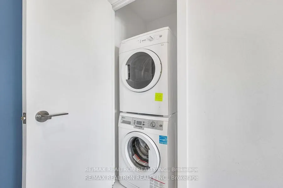 199 Richmond Street W, #1008