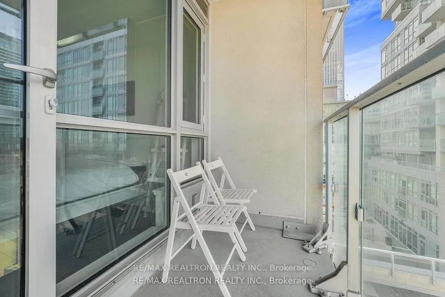 199 Richmond Street W, #1008