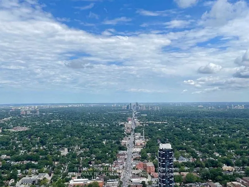 8 Eglinton Avenue E, #5606