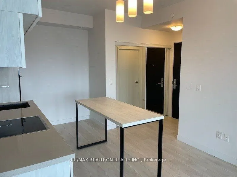 8 Eglinton Avenue E, #5606