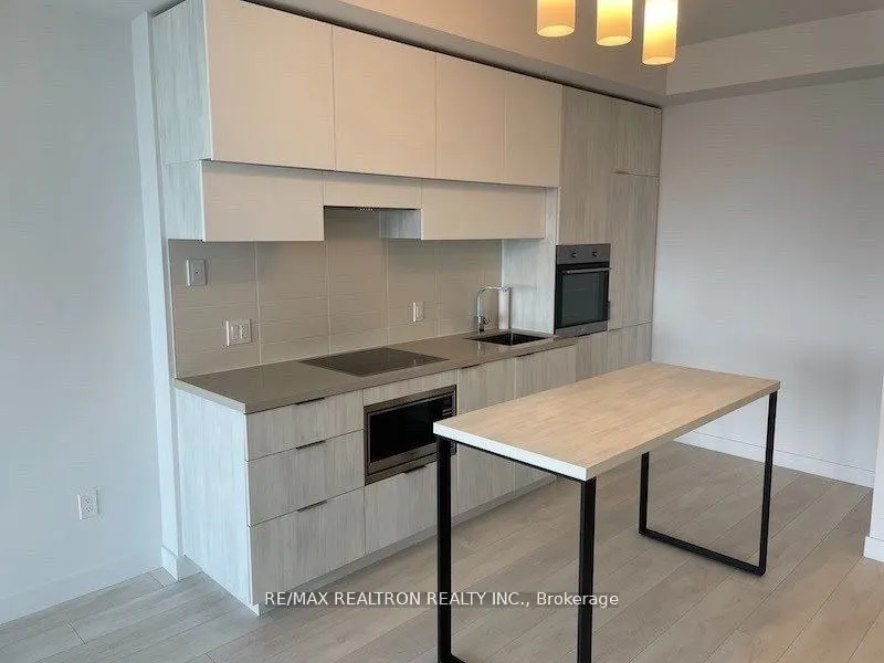 8 Eglinton Avenue E, #5606