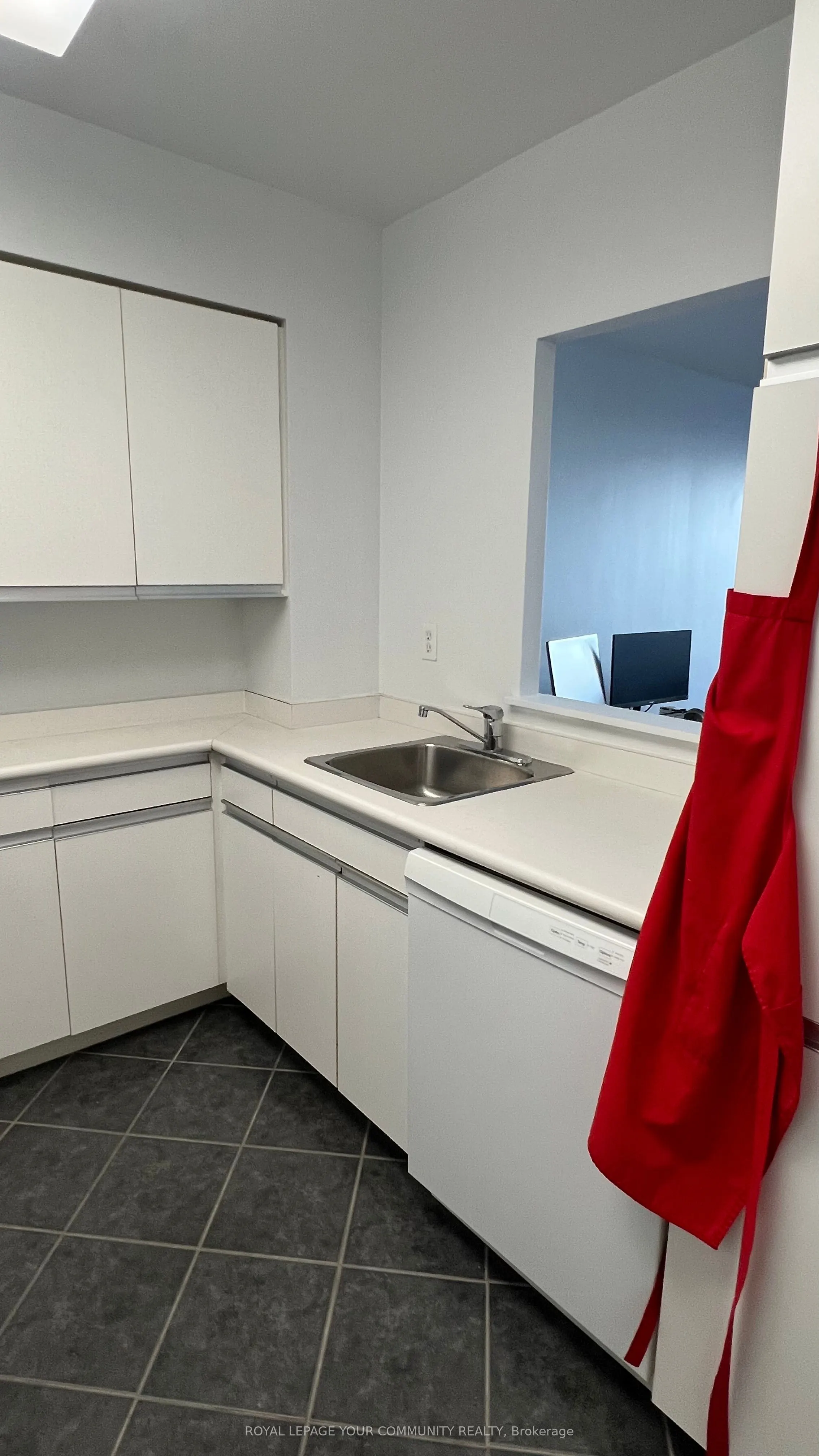 11 Thorncliffe Pk Drive, #714