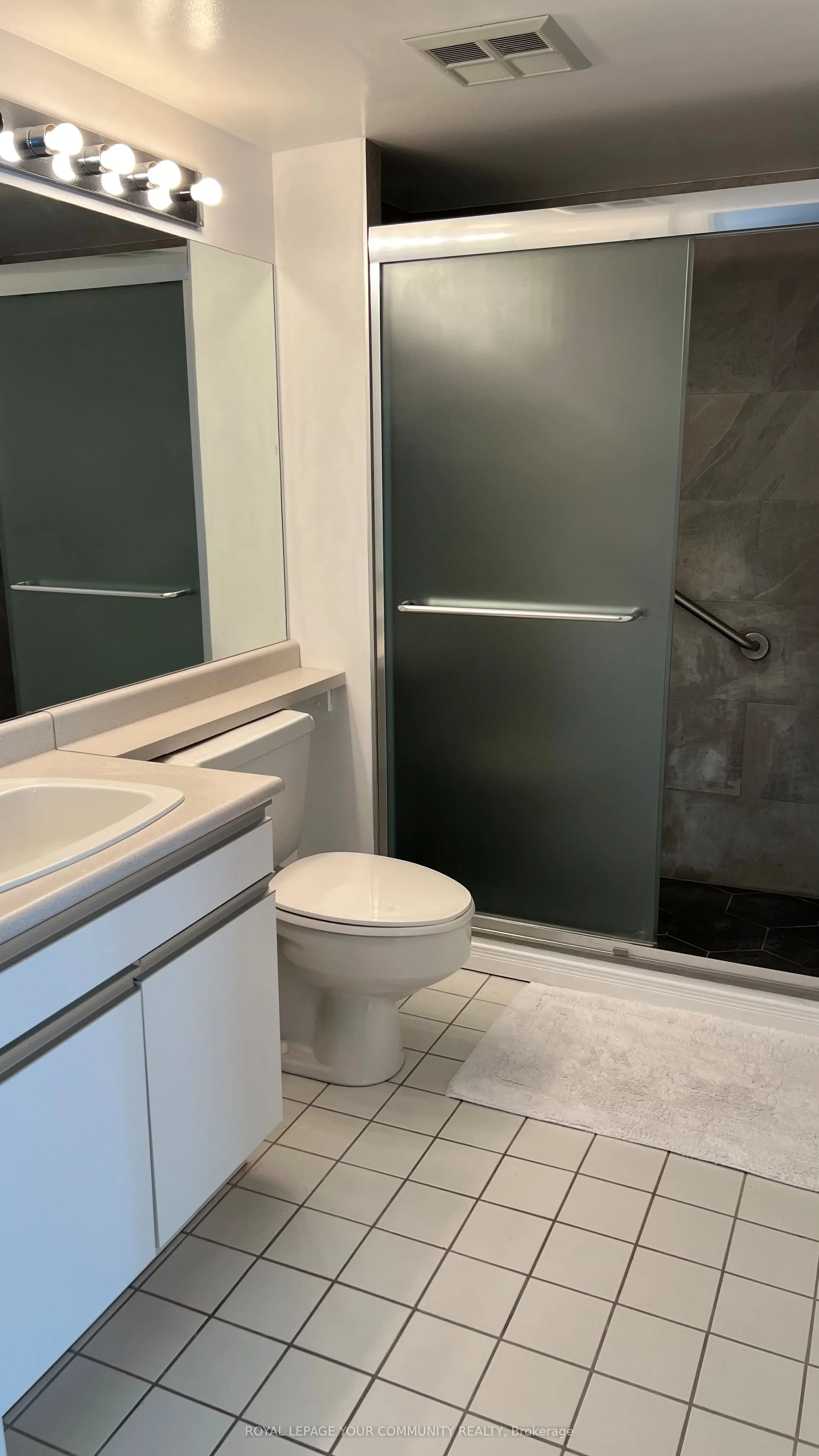 11 Thorncliffe Pk Drive, #714
