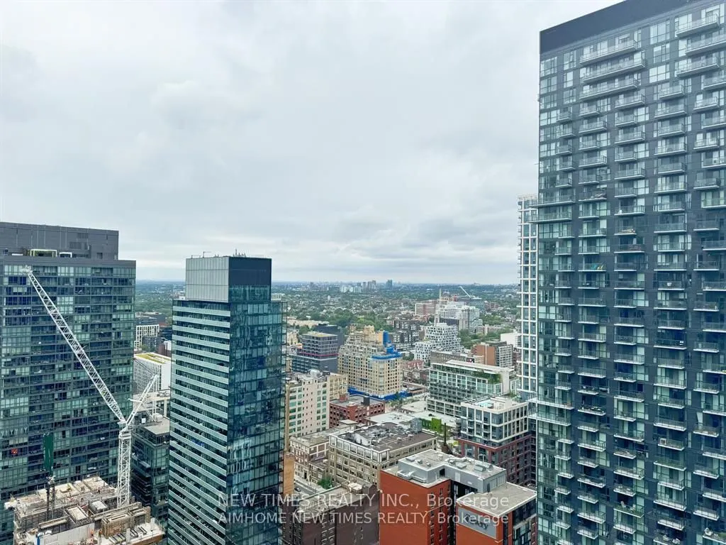 125 Blue Jays Way, #4807