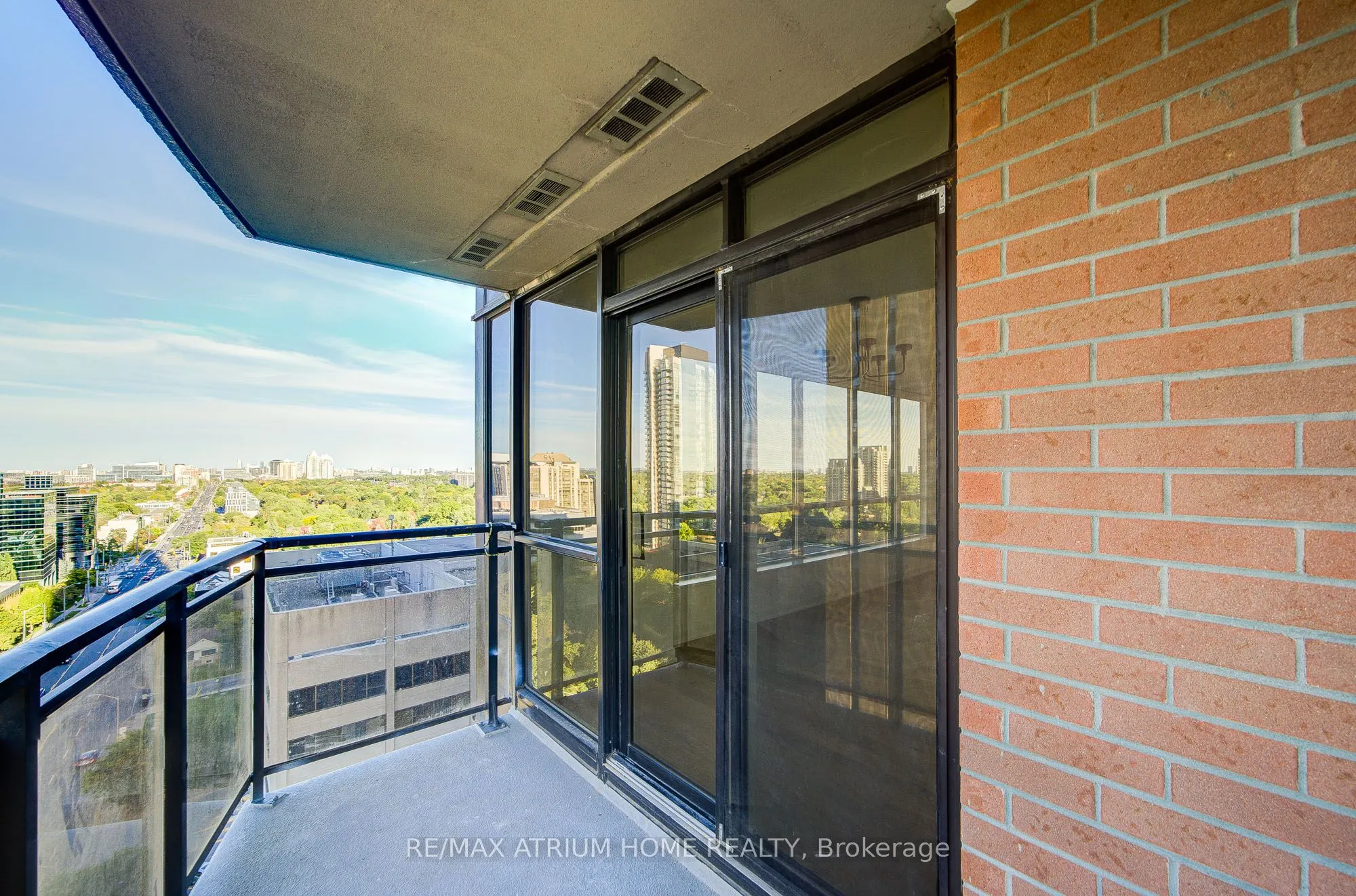 33 Sheppard Avenue E, #1810