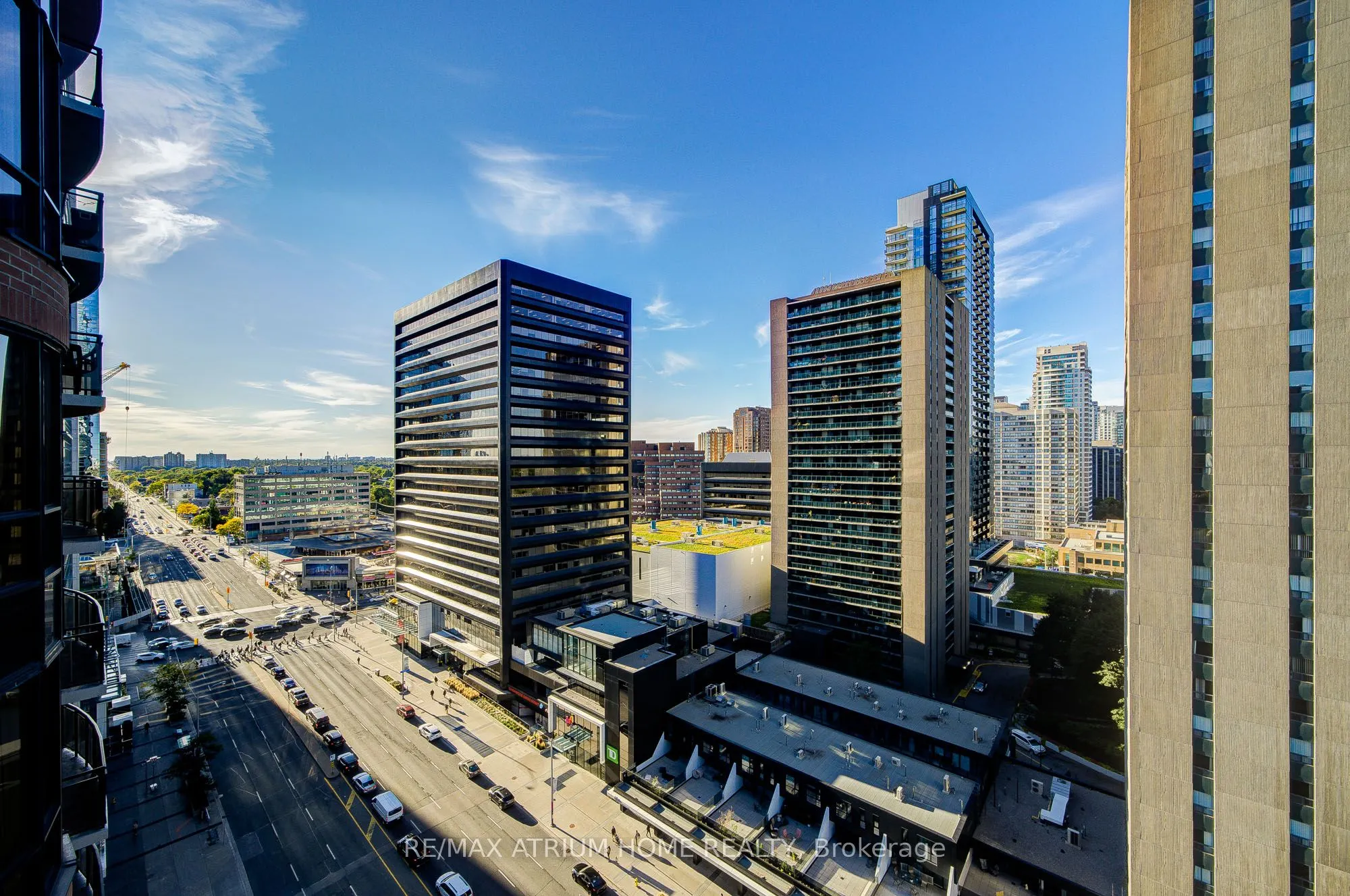 33 Sheppard Avenue E, #1810
