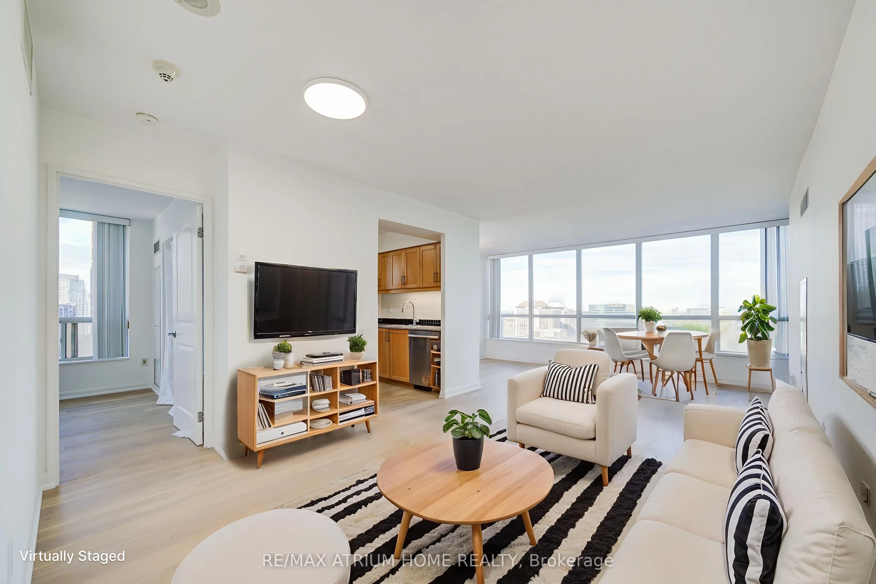 33 Sheppard Avenue E, #1810