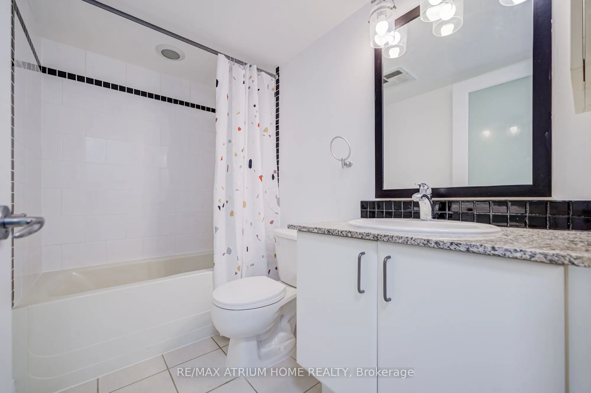 33 Sheppard Avenue E, #1810