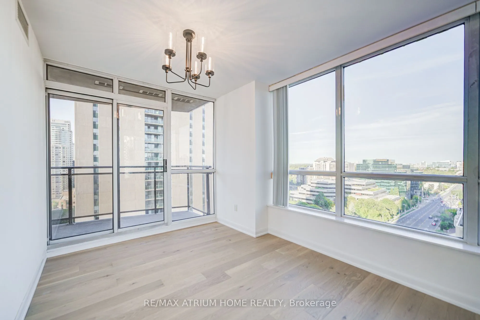 33 Sheppard Avenue E, #1810