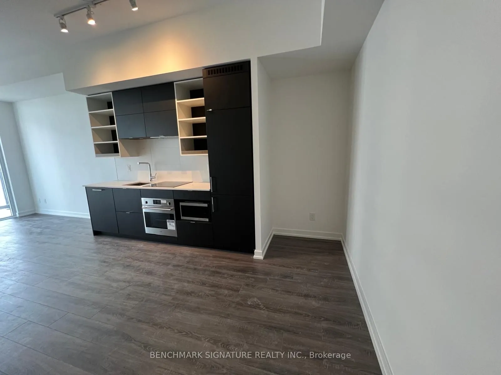 20 Edward Street, #2104
