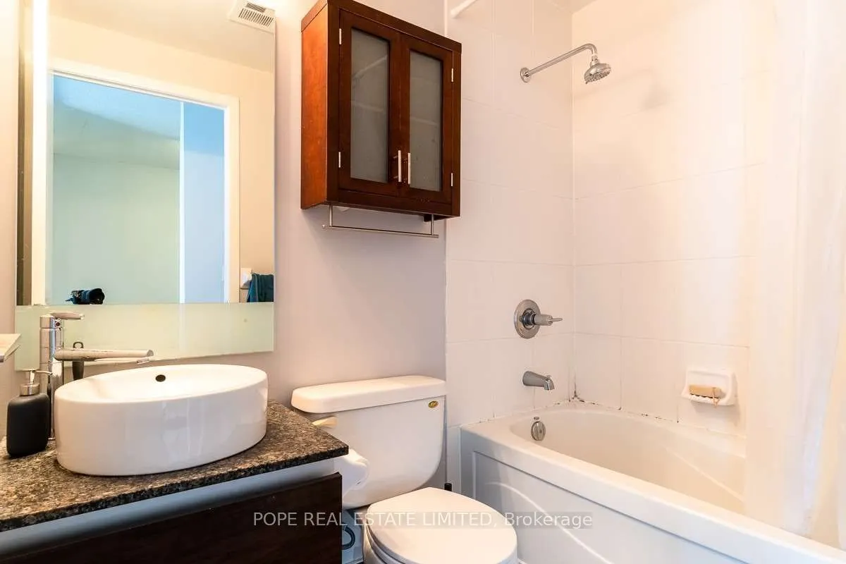 205 Frederick Street, #803