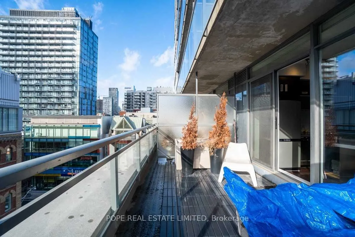 205 Frederick Street, #803