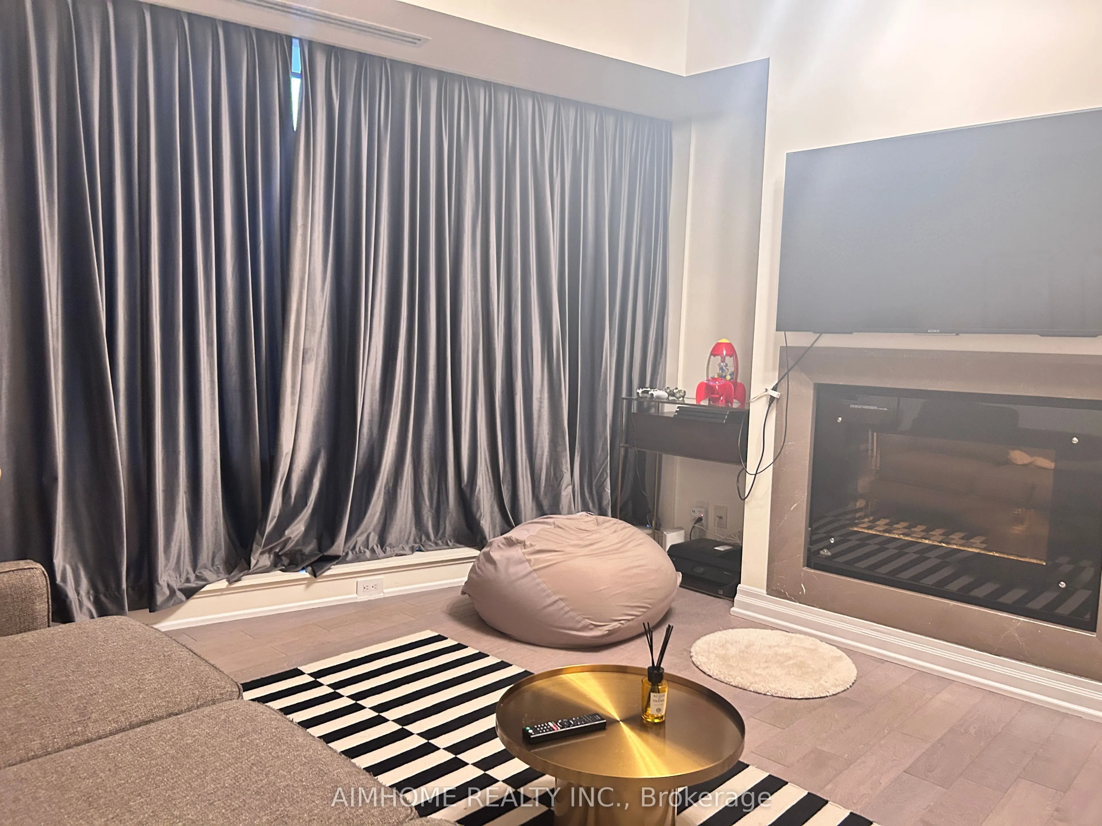 180 university Avenue, #3604