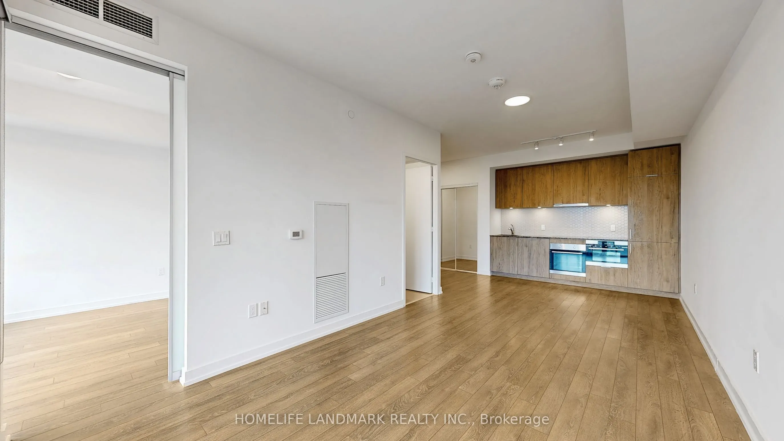 158 front Street E, #1101