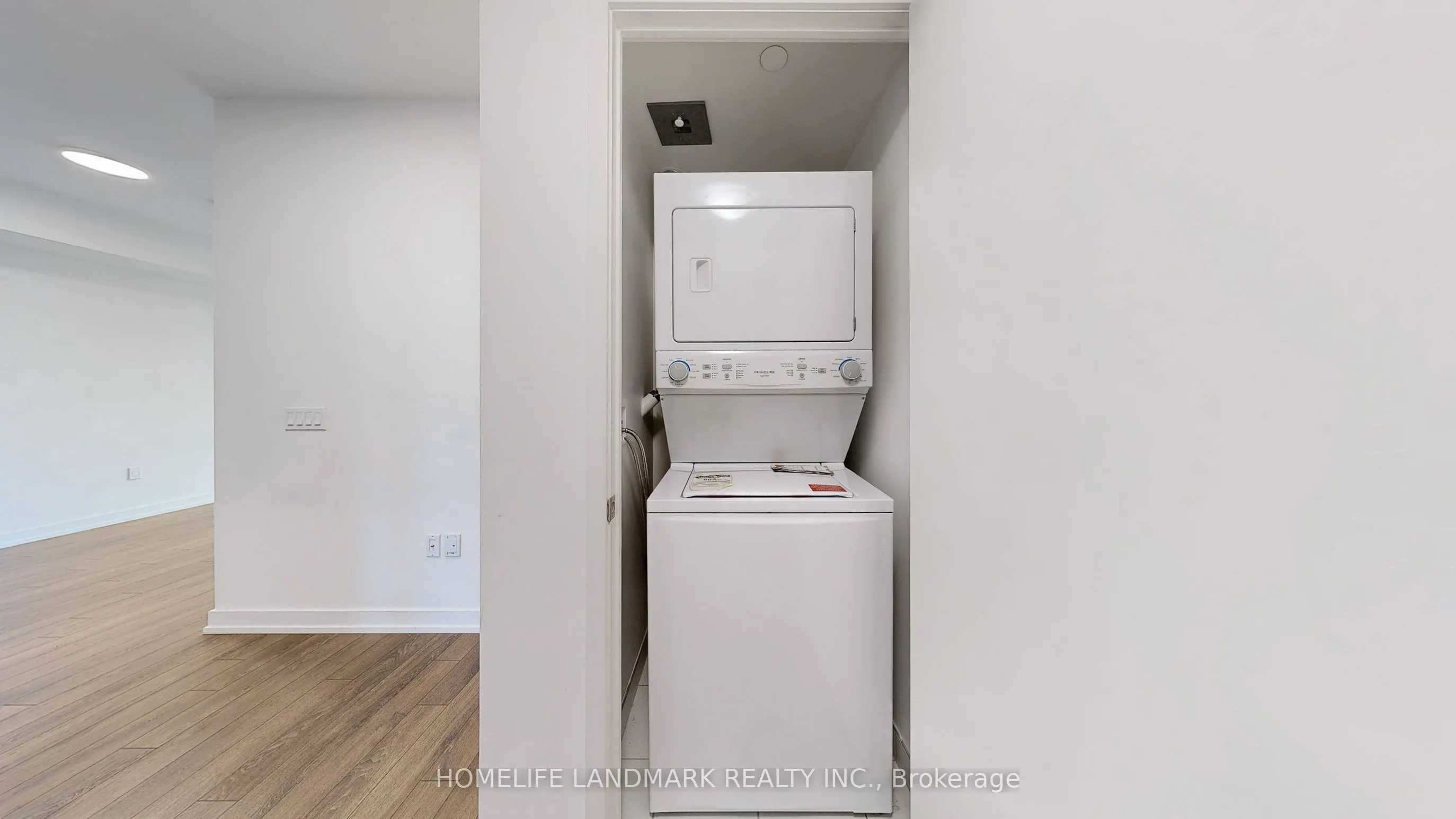 158 front Street E, #1101