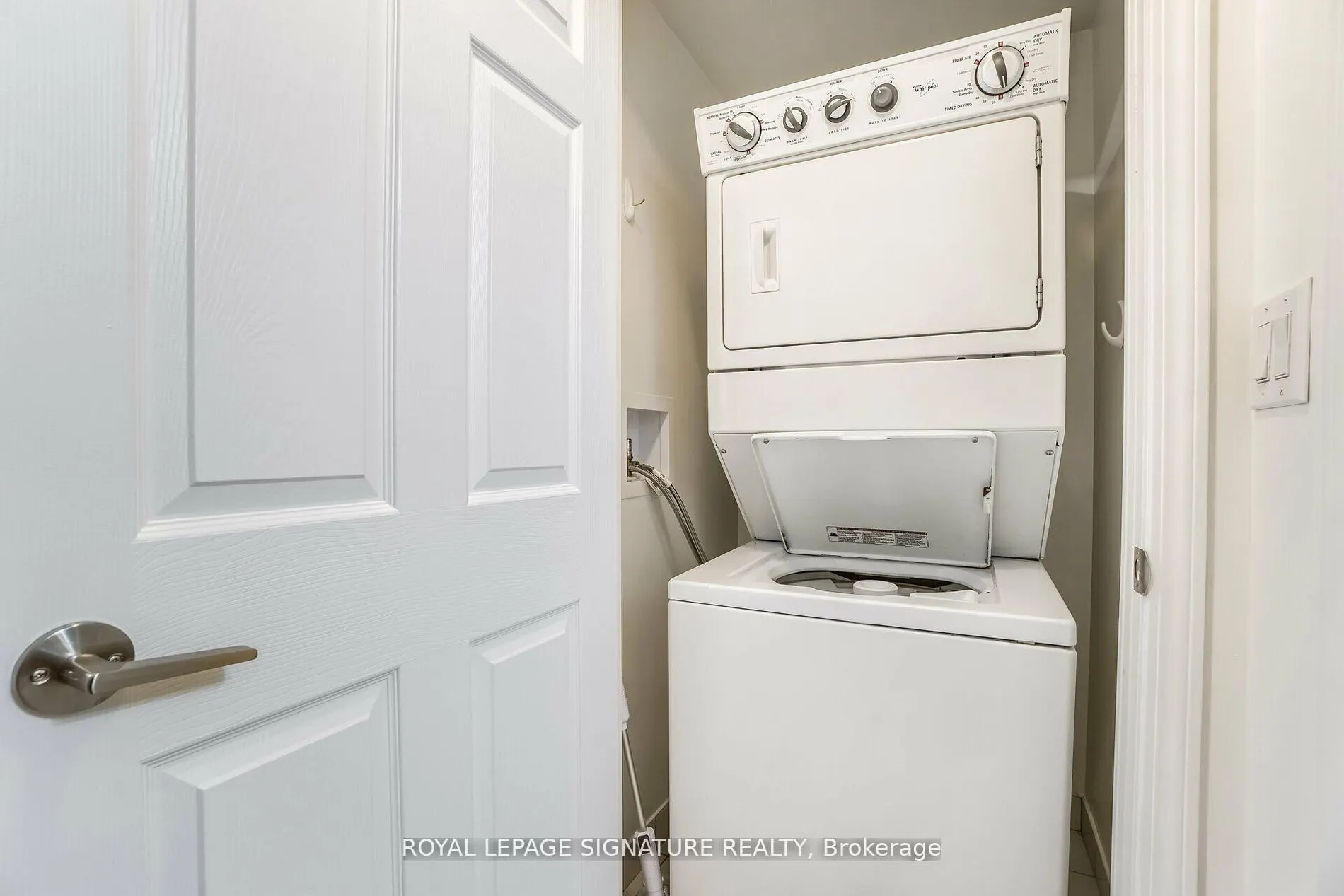 736 Spadina Avenue, #403