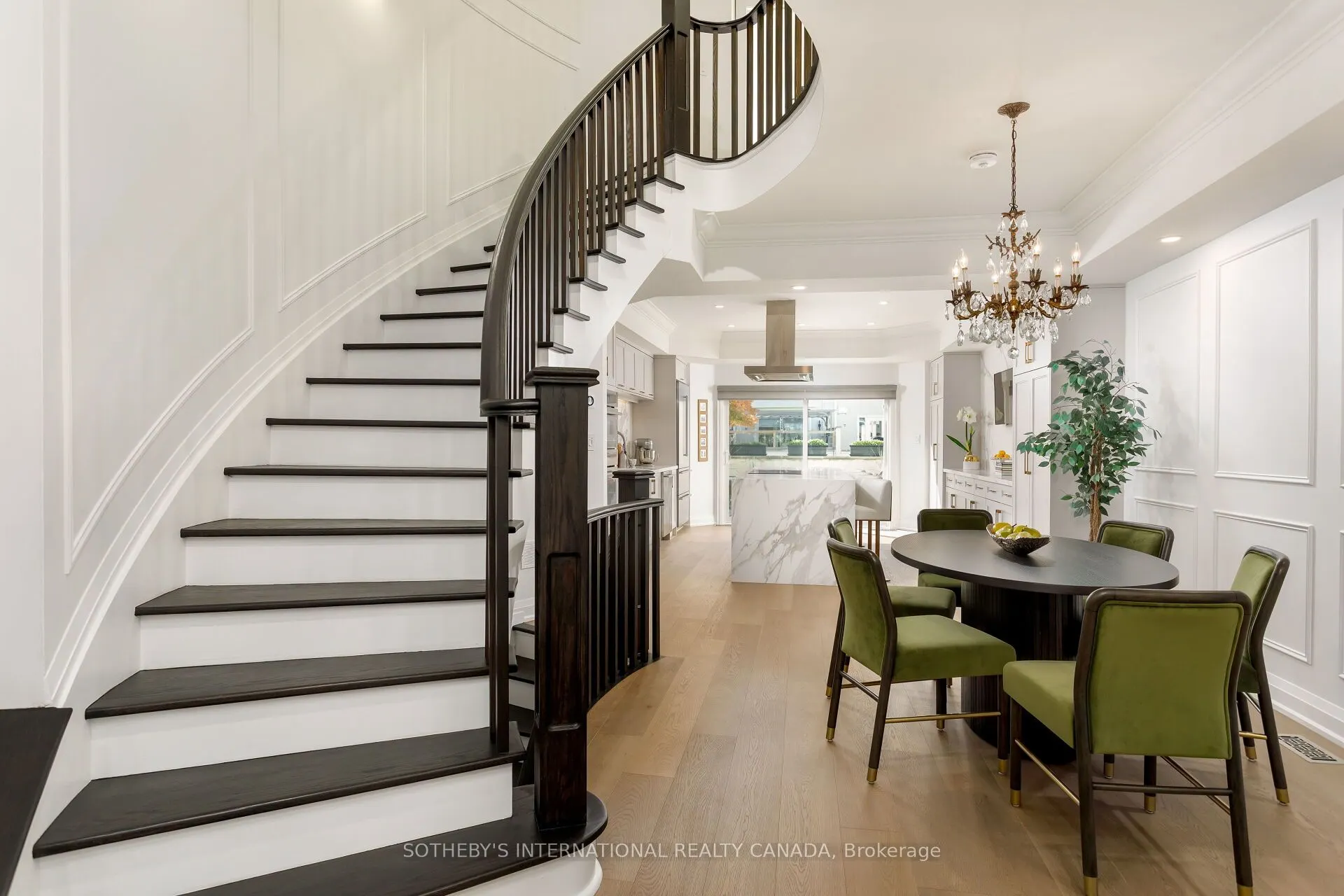 262 Spadina Road