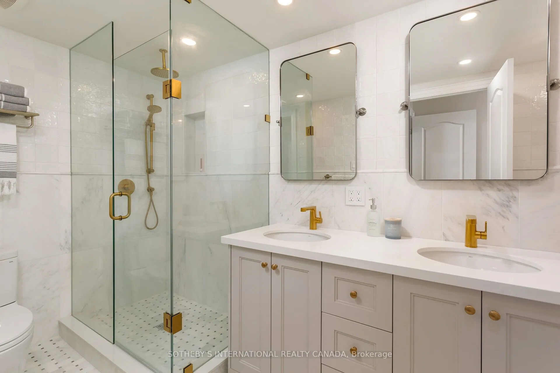 262 Spadina Road