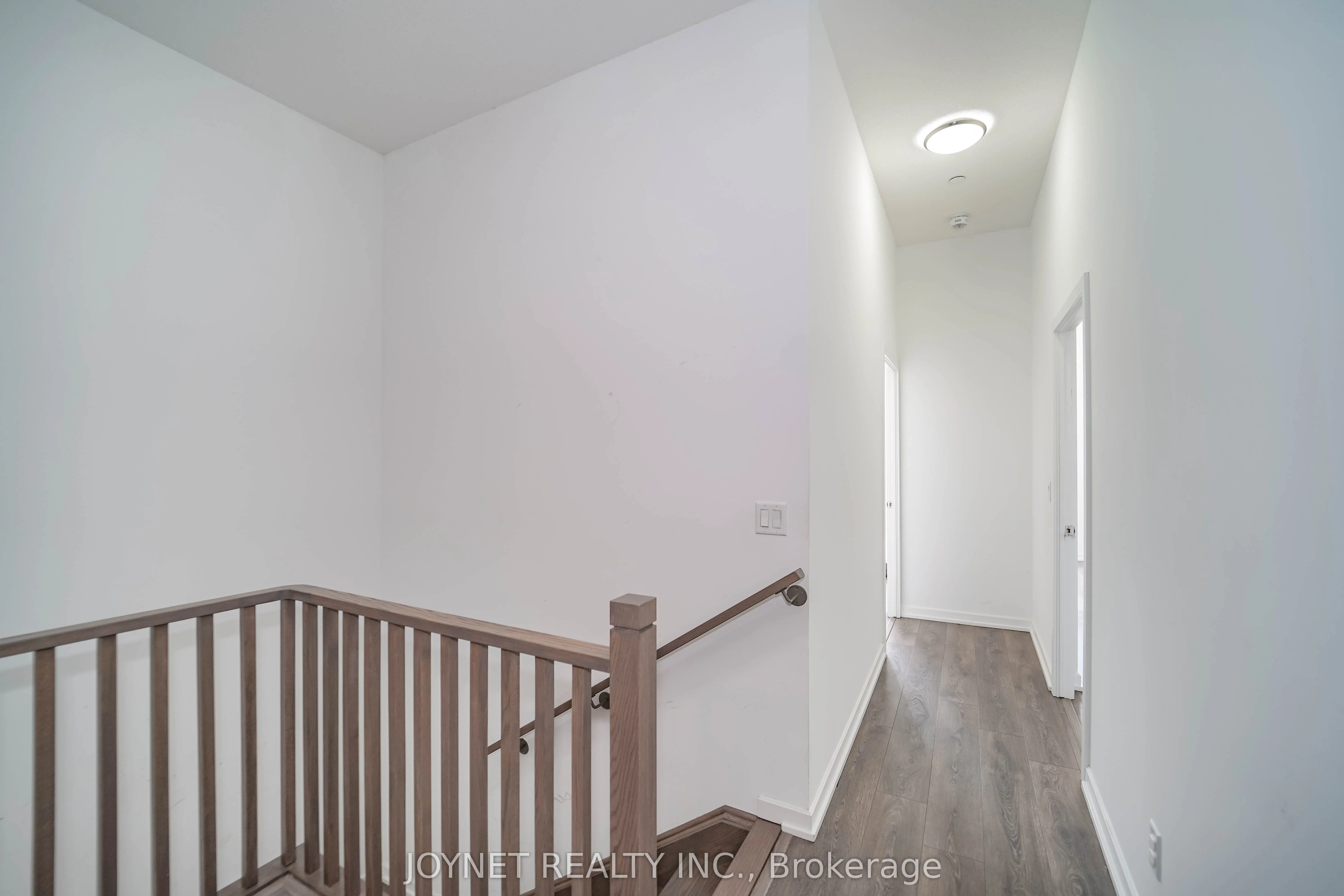 32 Forest Manor Road, #TH02