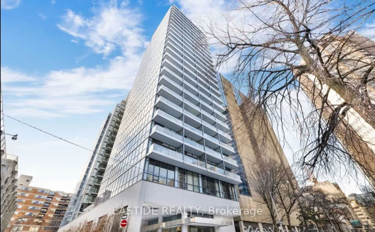 210 Simcoe Street, #1512