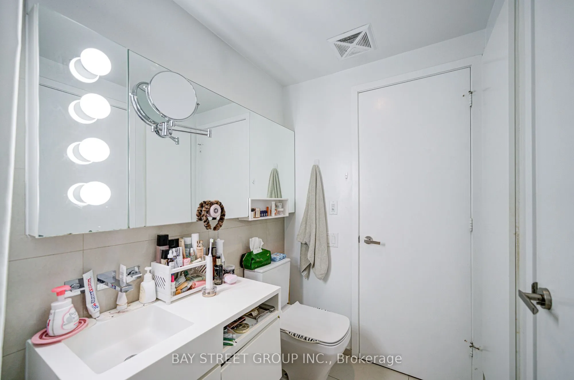 45 Charles Street E, #1201