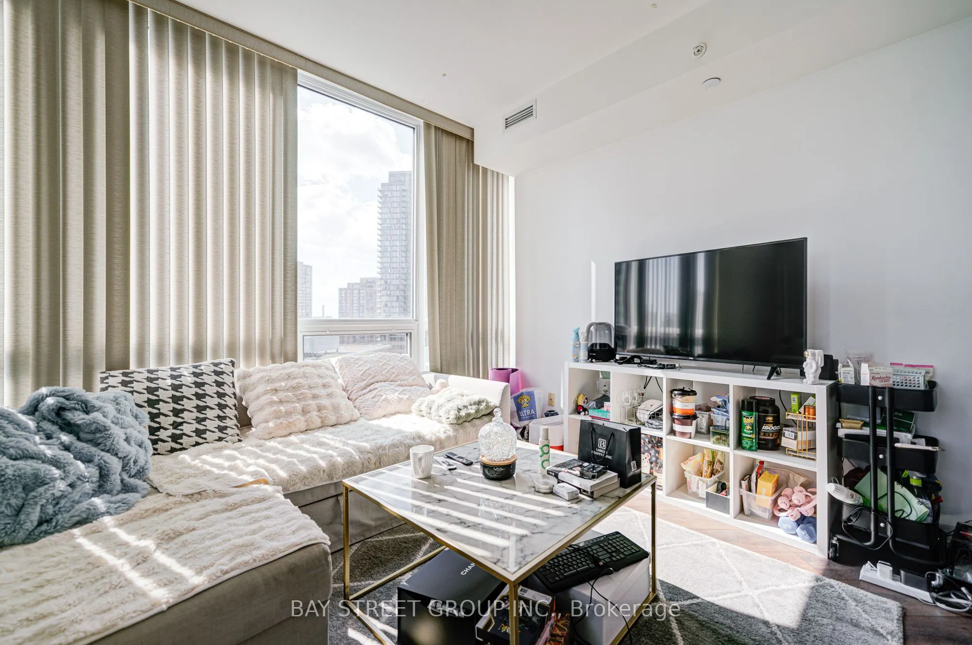 45 Charles Street E, #1201