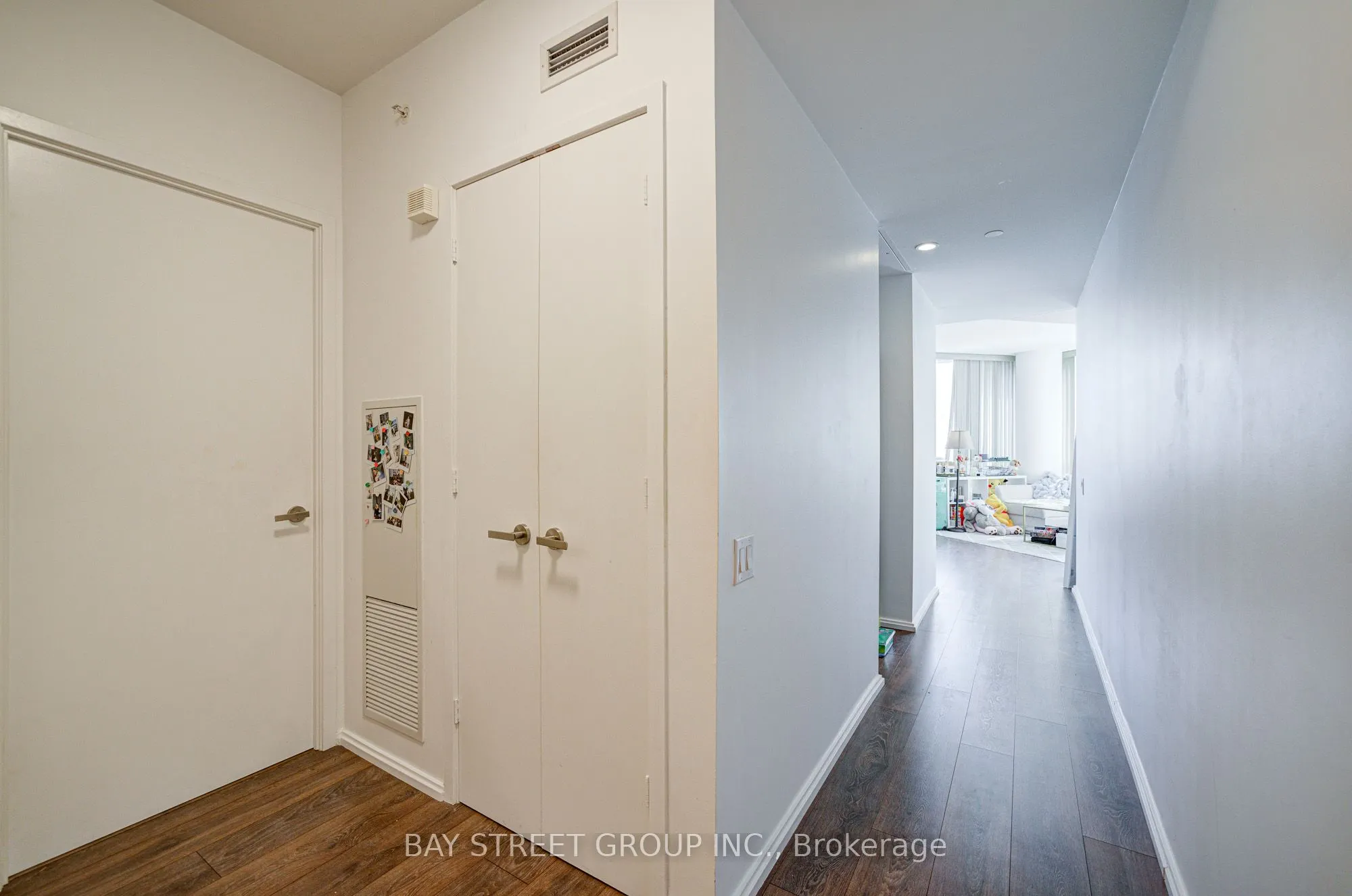 45 Charles Street E, #1201