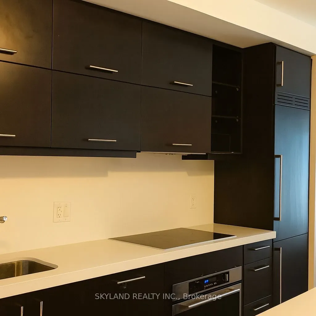 1080 Bay Street, #2905