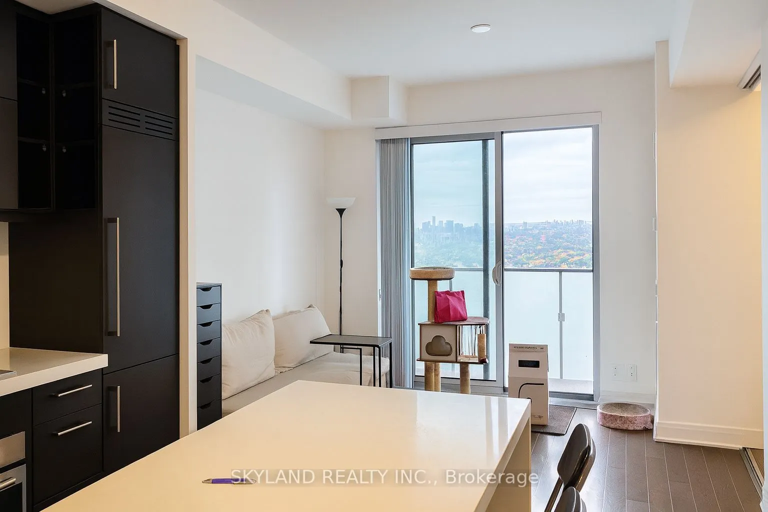 1080 Bay Street, #2905
