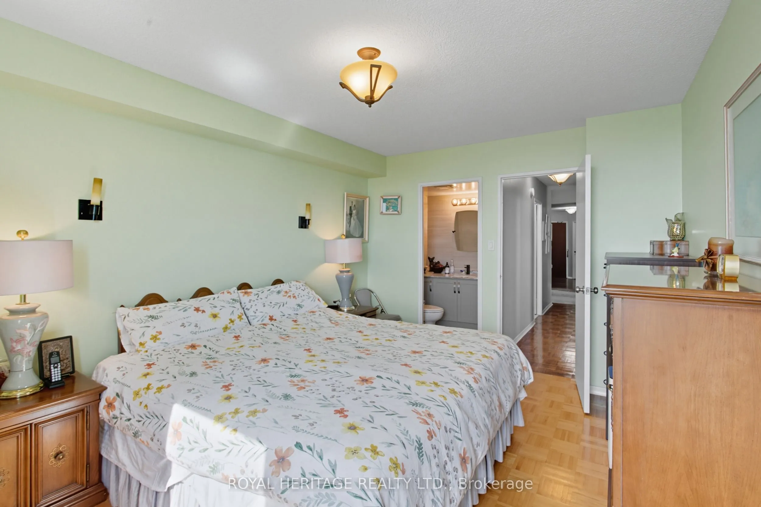 75 Graydon Hall Drive, #1706