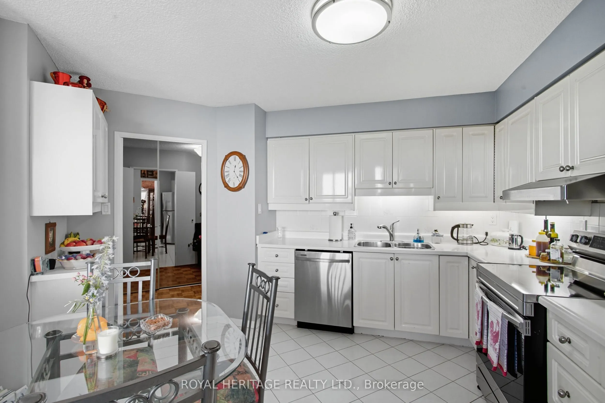 75 Graydon Hall Drive, #1706