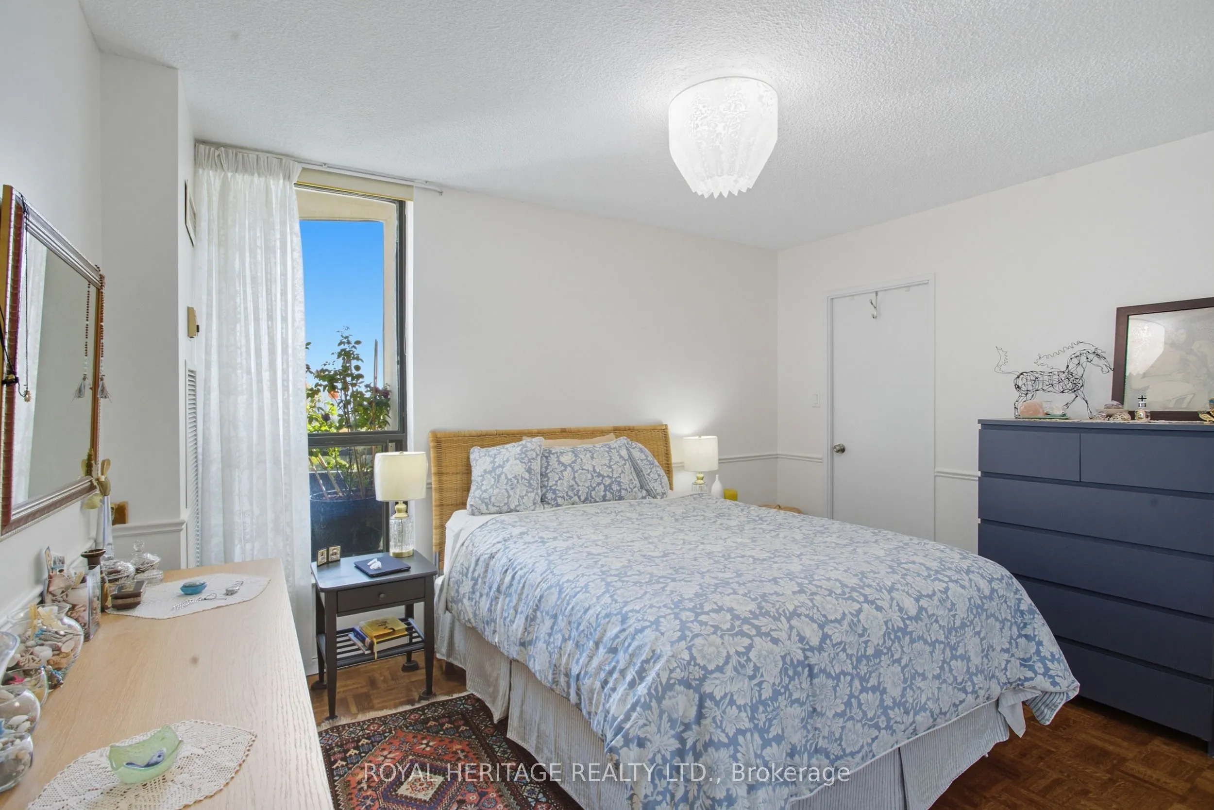75 Graydon Hall Drive, #1706