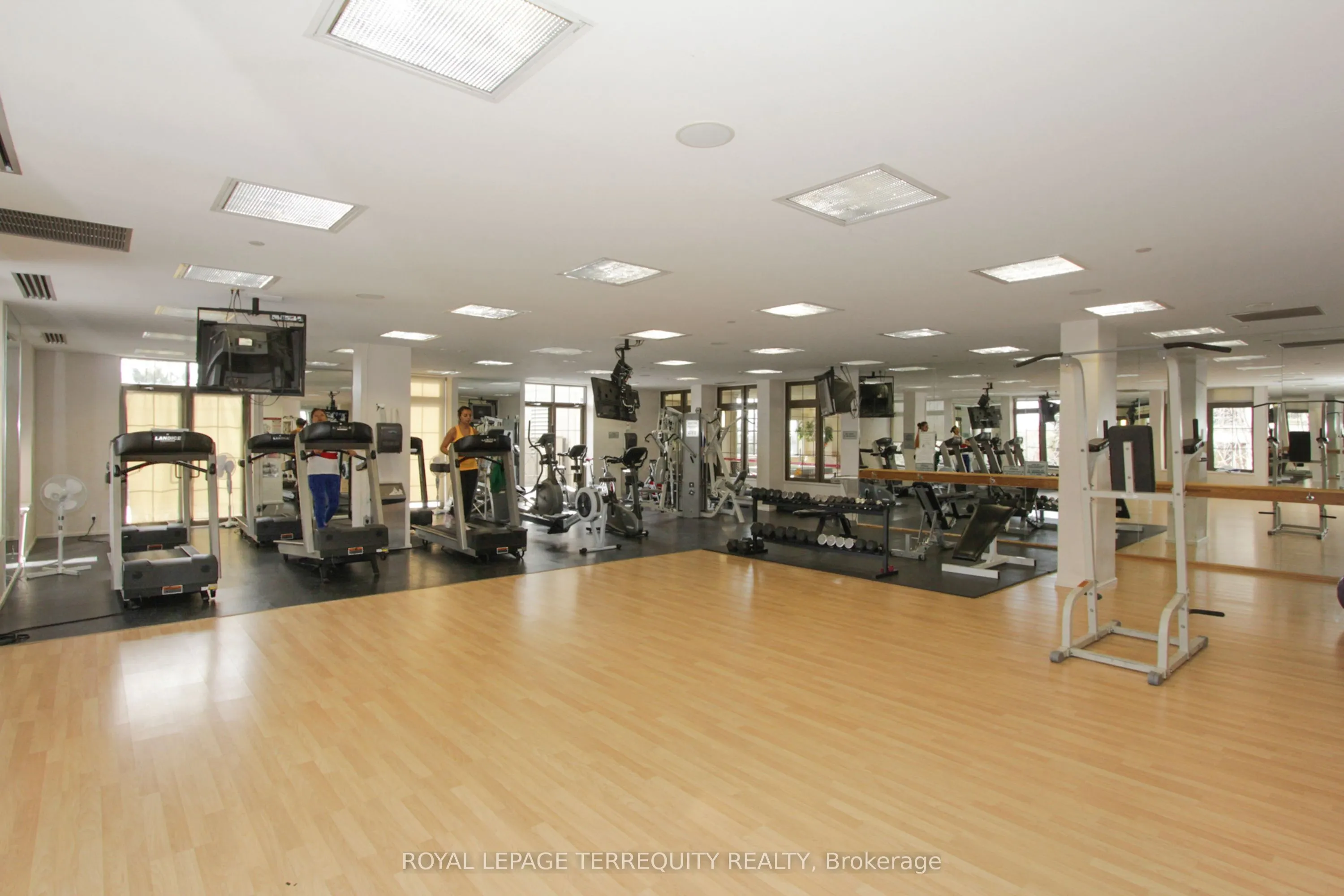 80 Harrison Garden Boulevard, #120