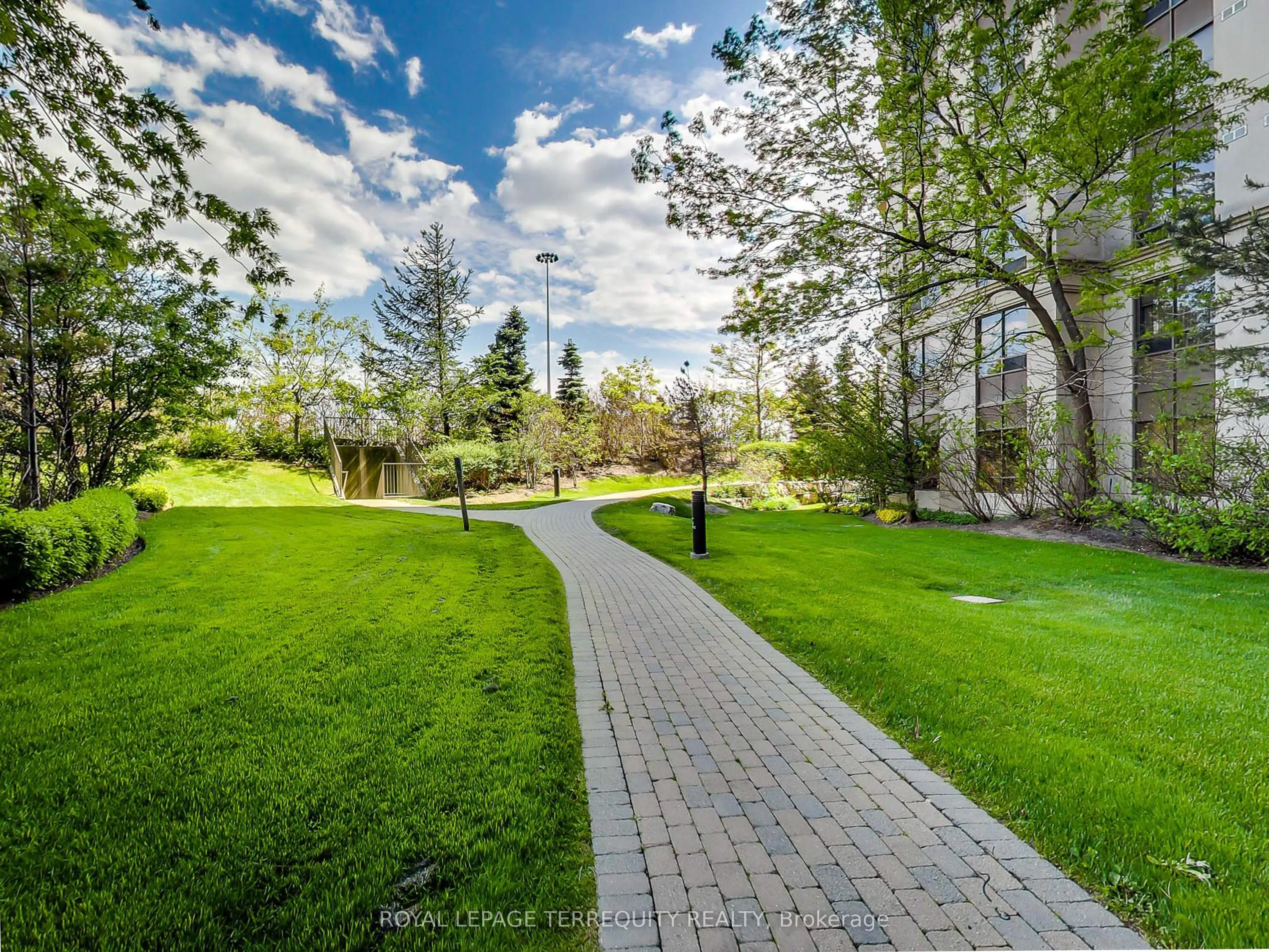 80 Harrison Garden Boulevard, #120