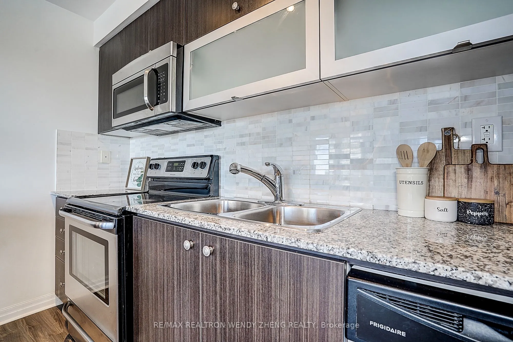 2015 Sheppard Avenue E, #810