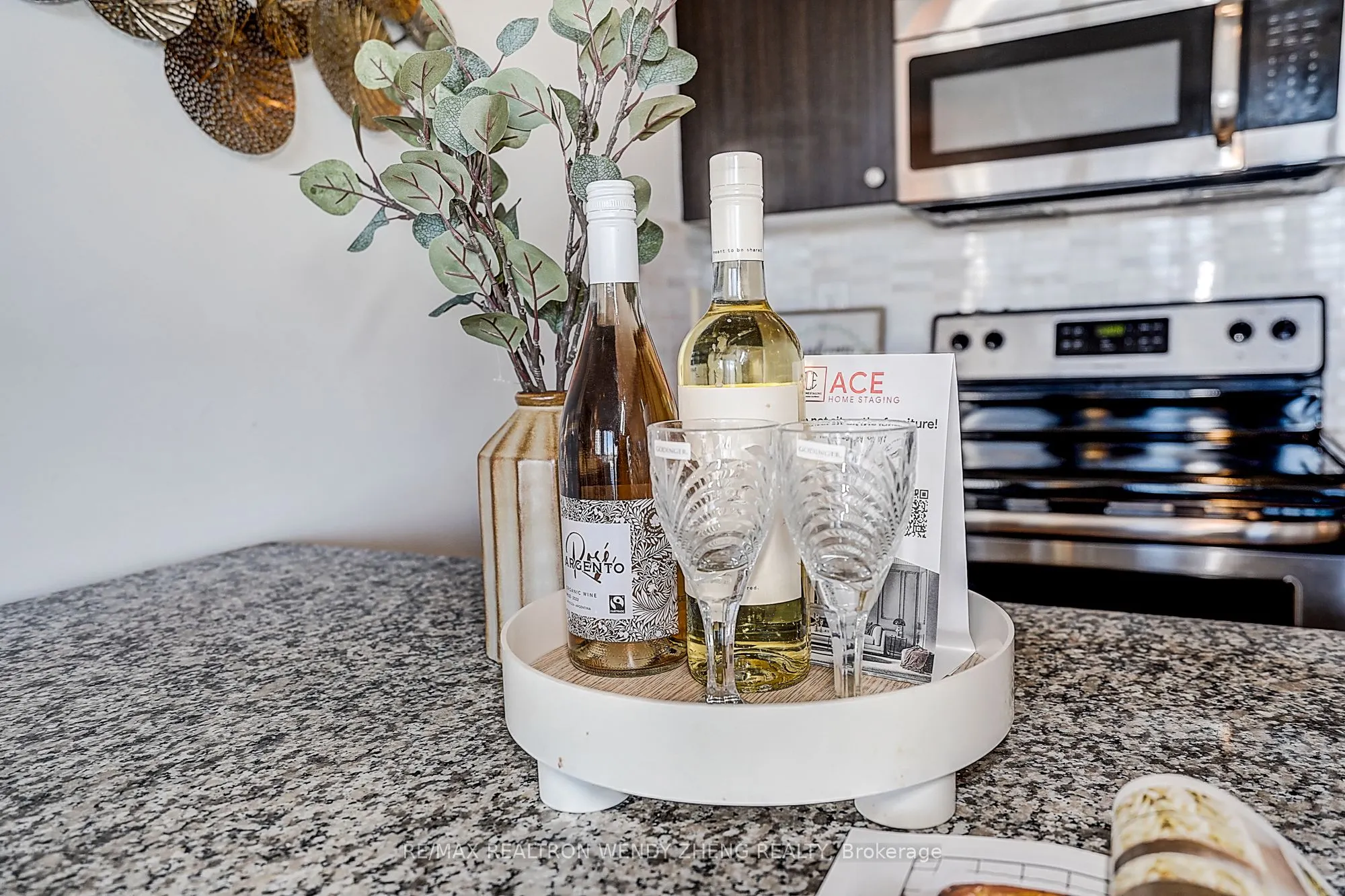 2015 Sheppard Avenue E, #810