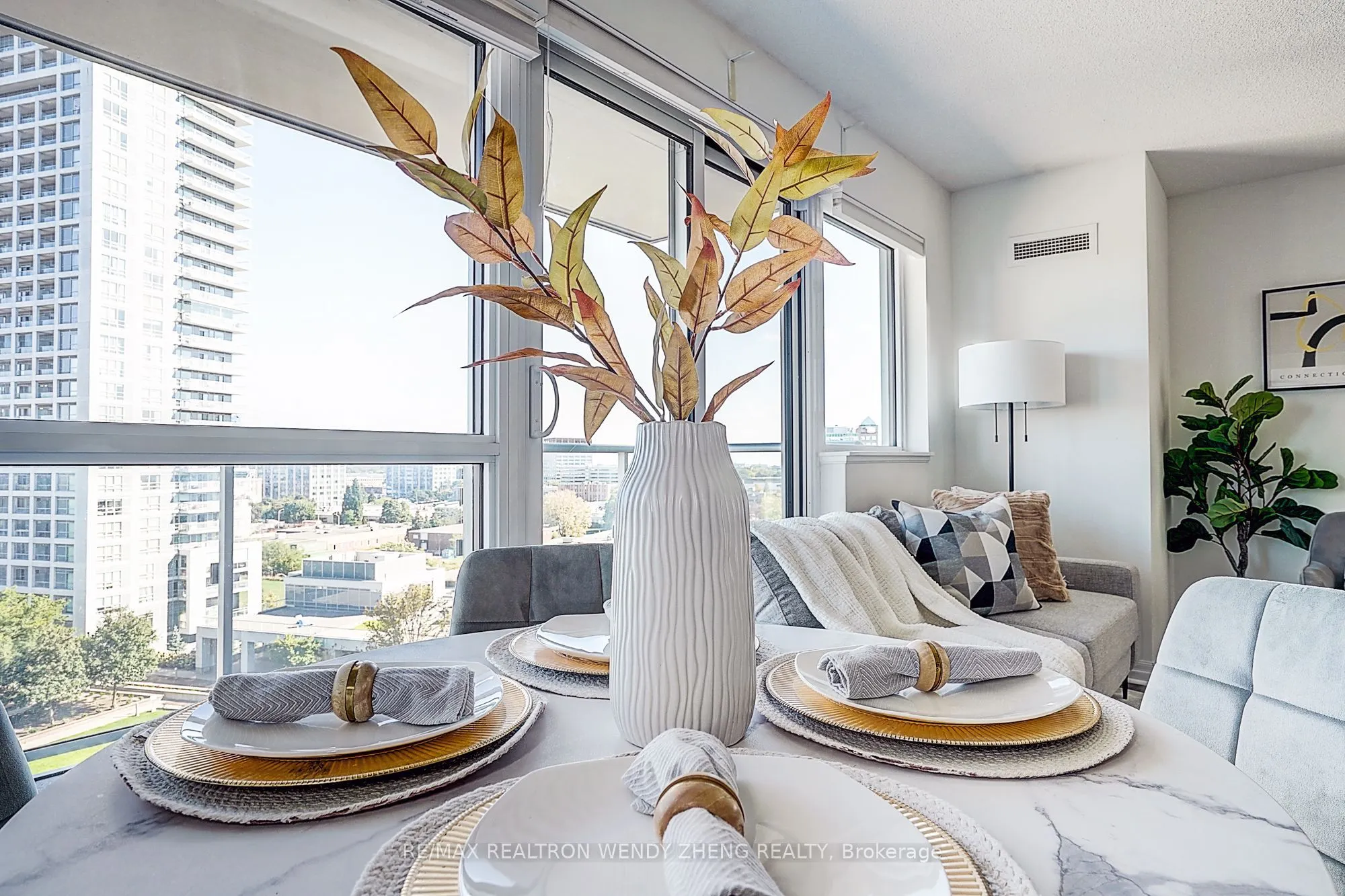 2015 Sheppard Avenue E, #810