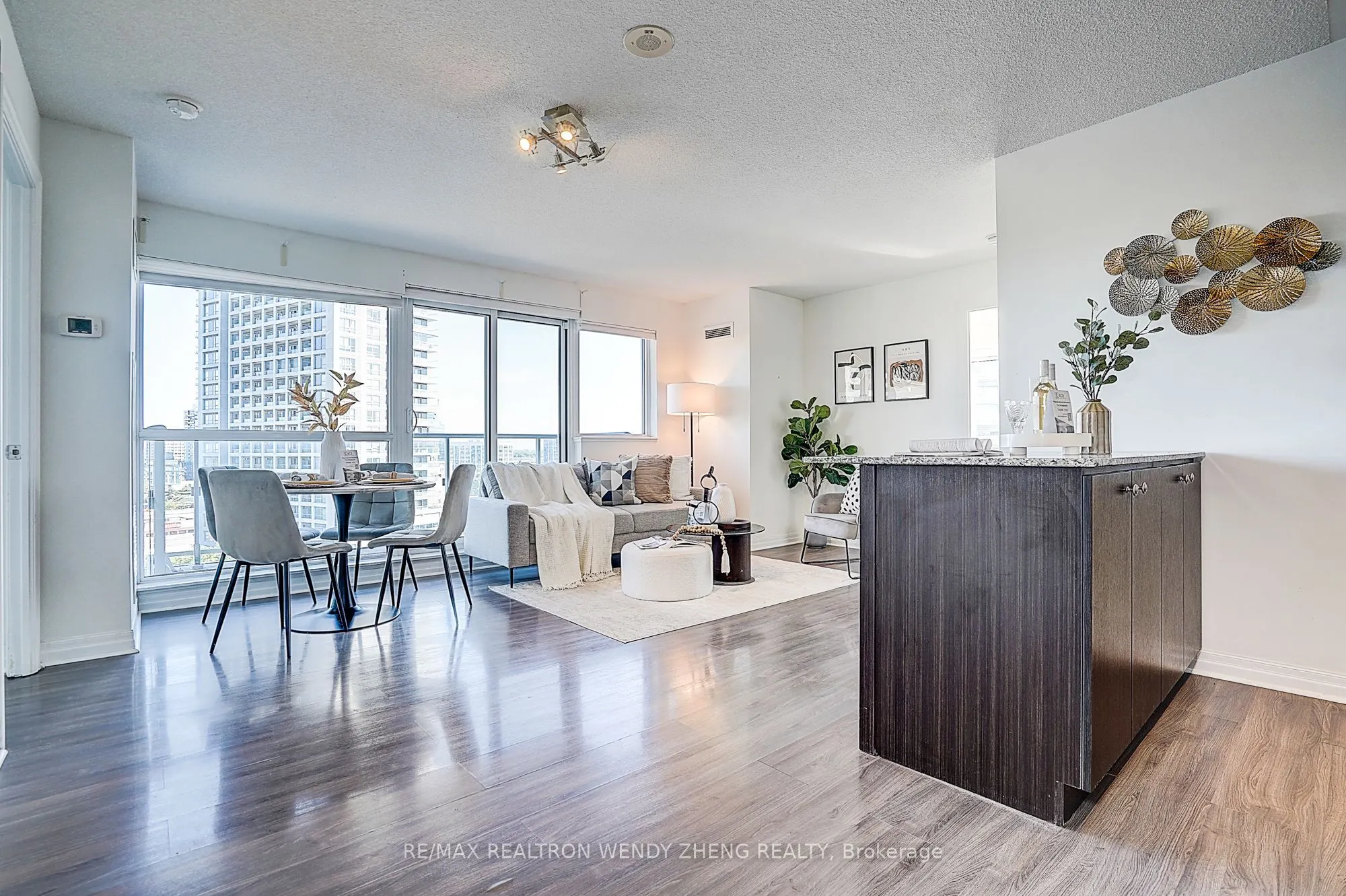 2015 Sheppard Avenue E, #810