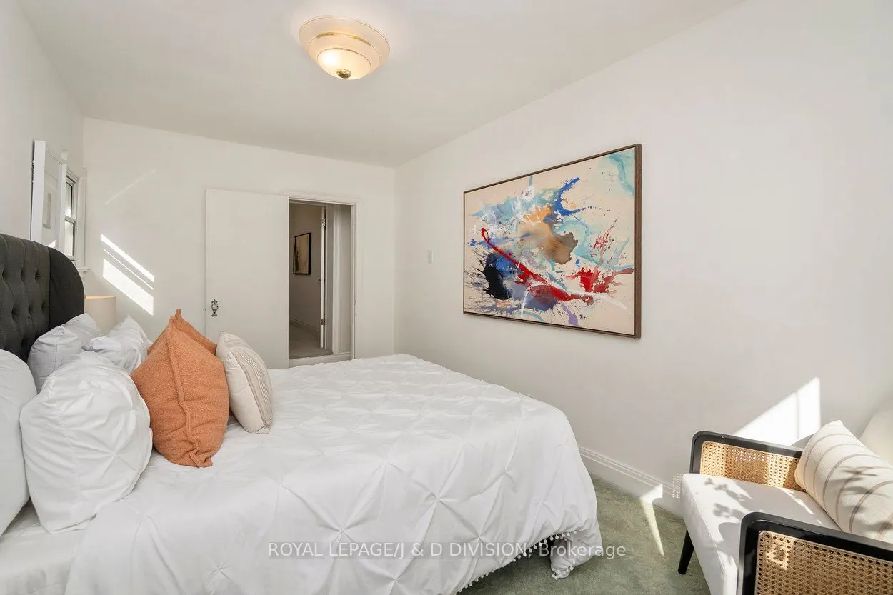 253 Old Forest Hill