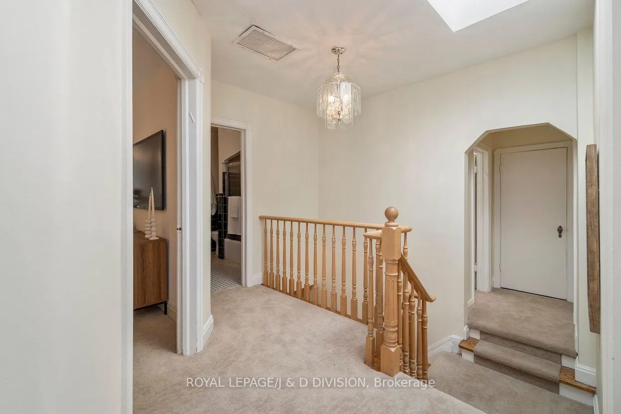 253 Old Forest Hill