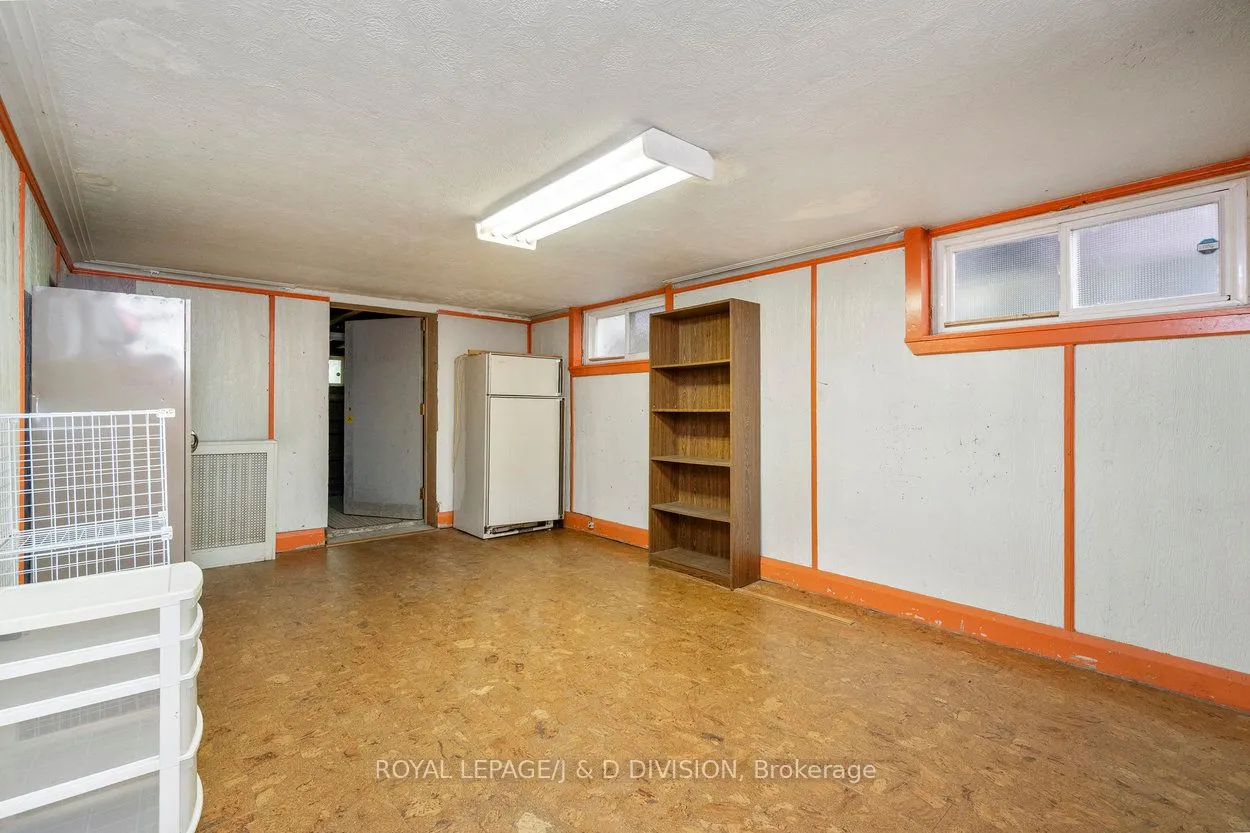 253 Old Forest Hill