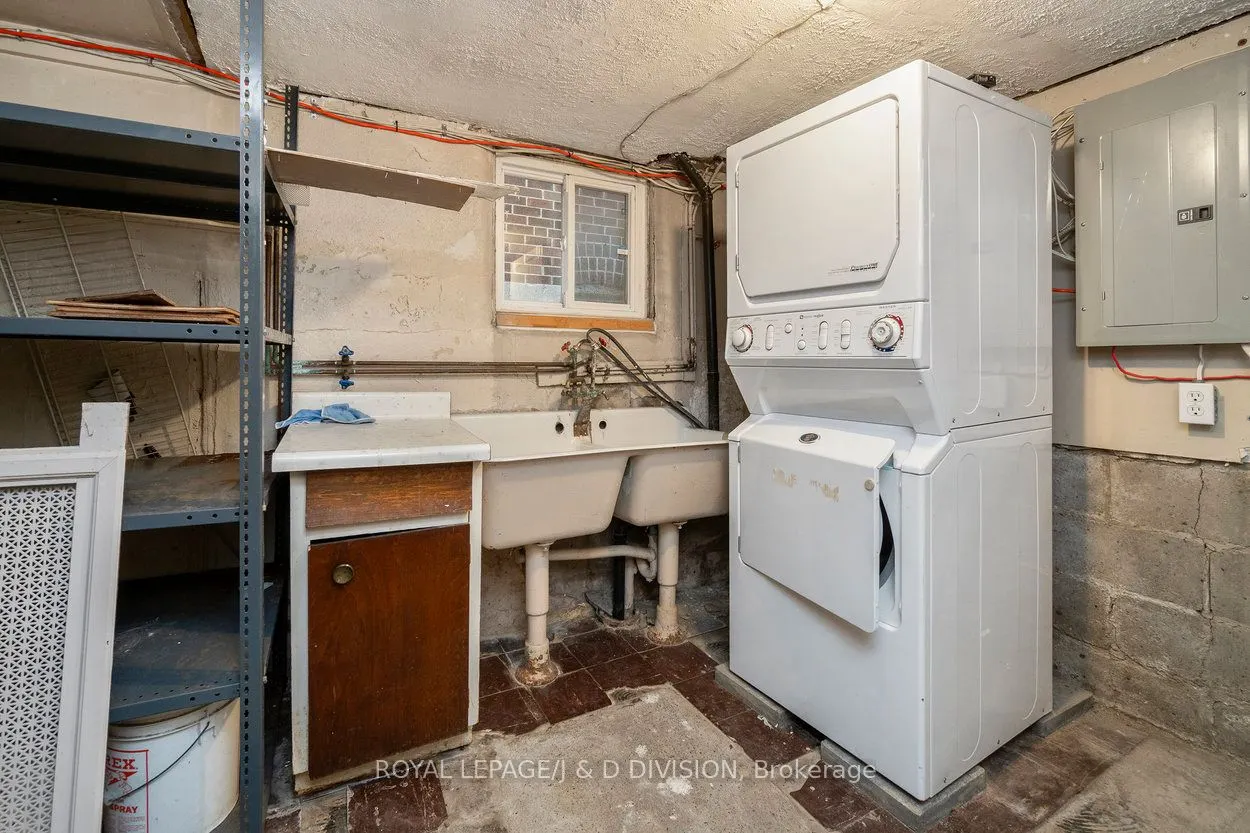 253 Old Forest Hill