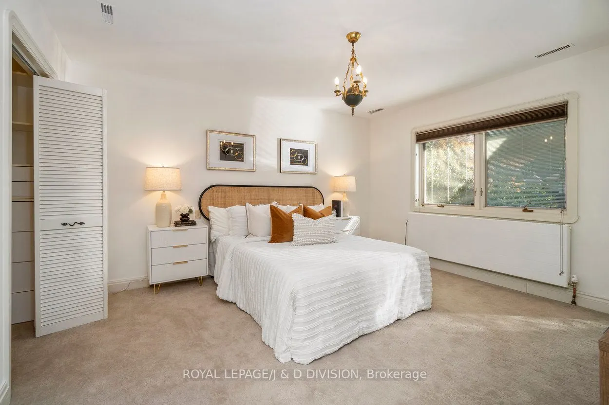 253 Old Forest Hill